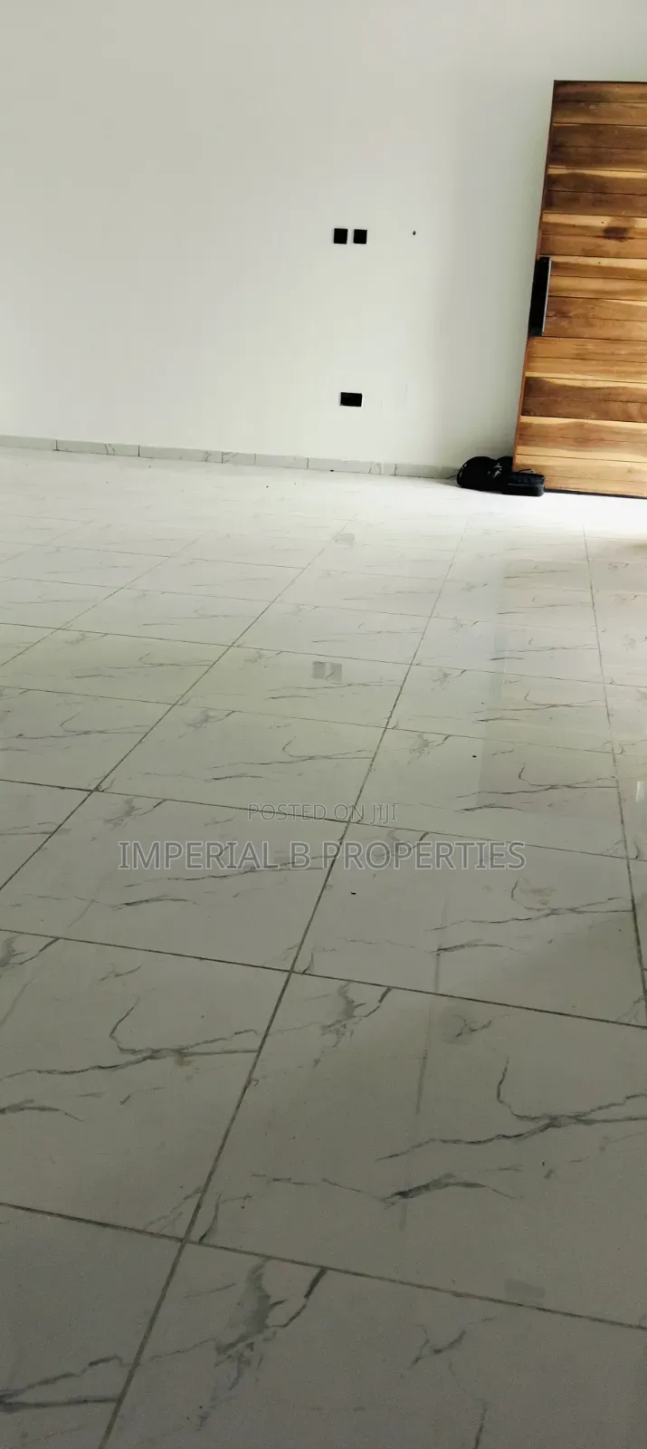 Furnished 4bdrm Duplex in Dariann Court, Lagos Island / Lagos Island