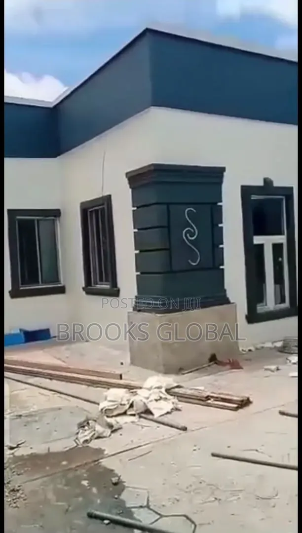 3bdrm Bungalow in Benin City for sale
