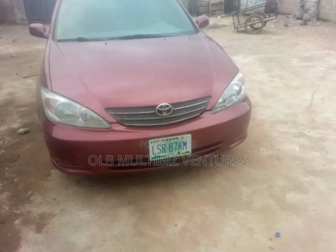 Toyota Camry 2002 Red