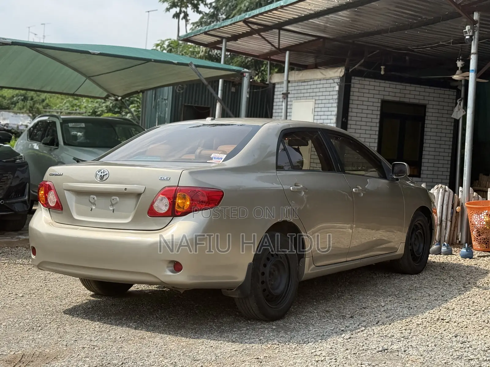 Toyota Corolla 2010 Gold
