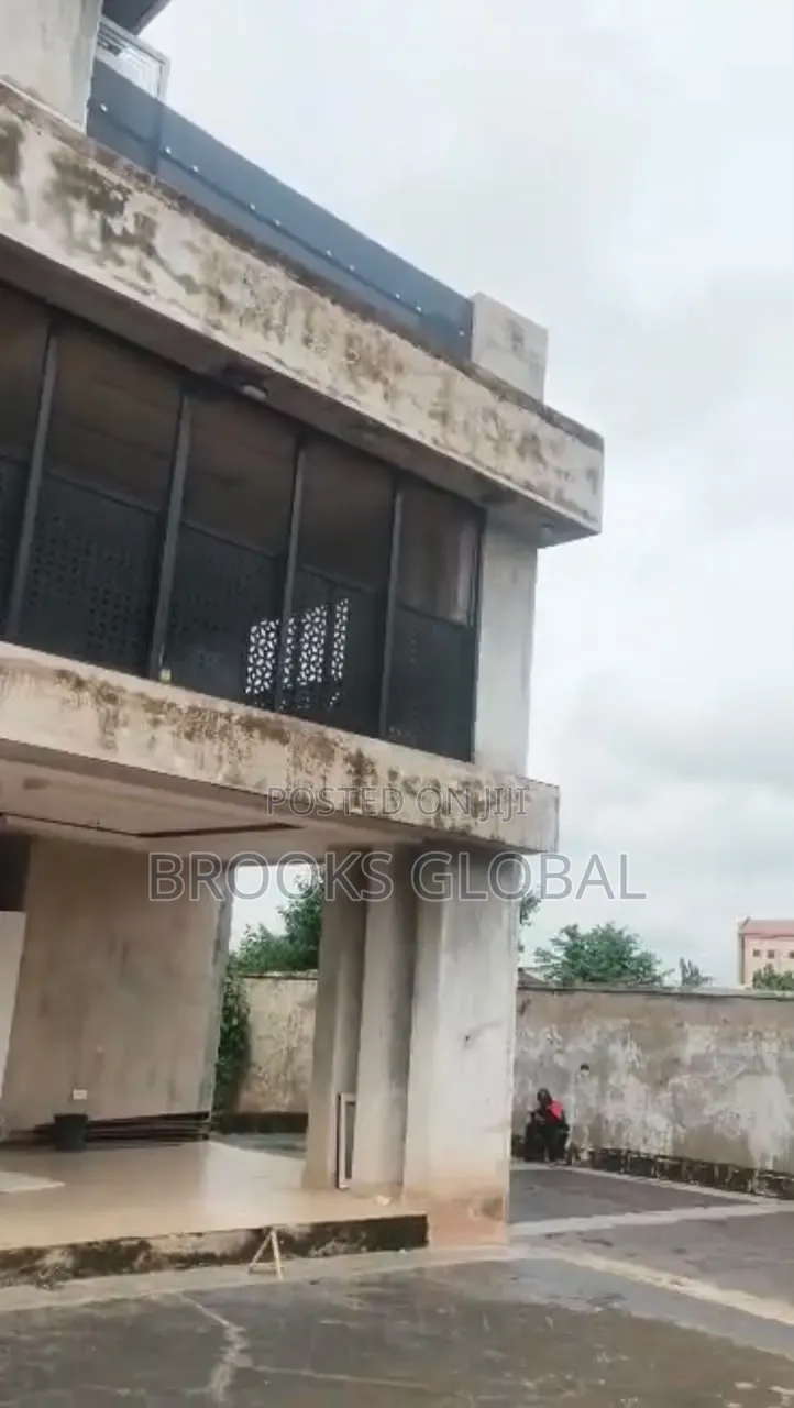 3bdrm Duplex in Benin City for sale