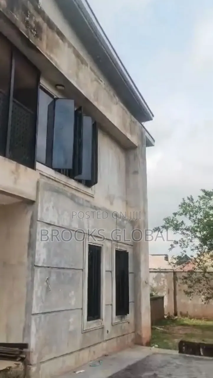 3bdrm Duplex in Benin City for sale