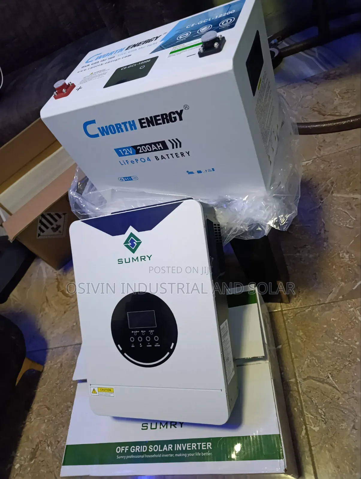 Cworth 200a 12v Lithium Battery 2.5kva 12v Sumry Hybrid Inverter
