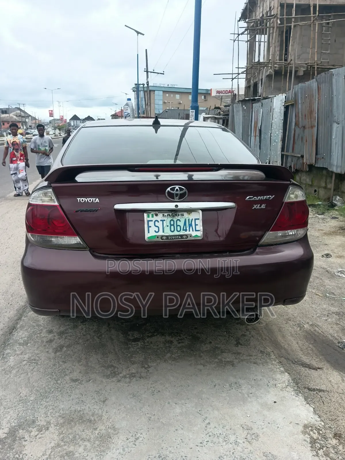Toyota Camry LE 4dr Sedan (2.4L 4cyl 5A) 2005 Red