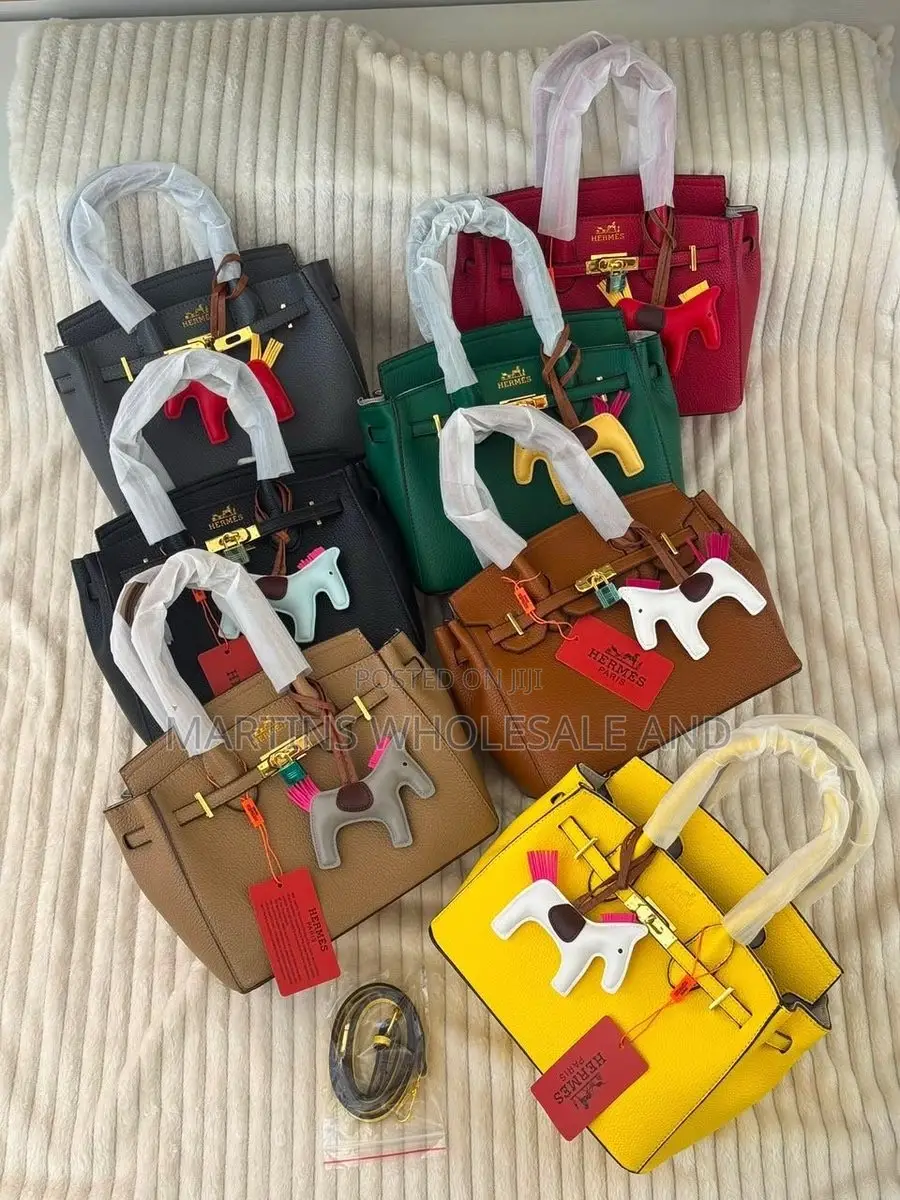 Hermès-Style Birkin Bags Showcase Textured Leather Designs Accented W