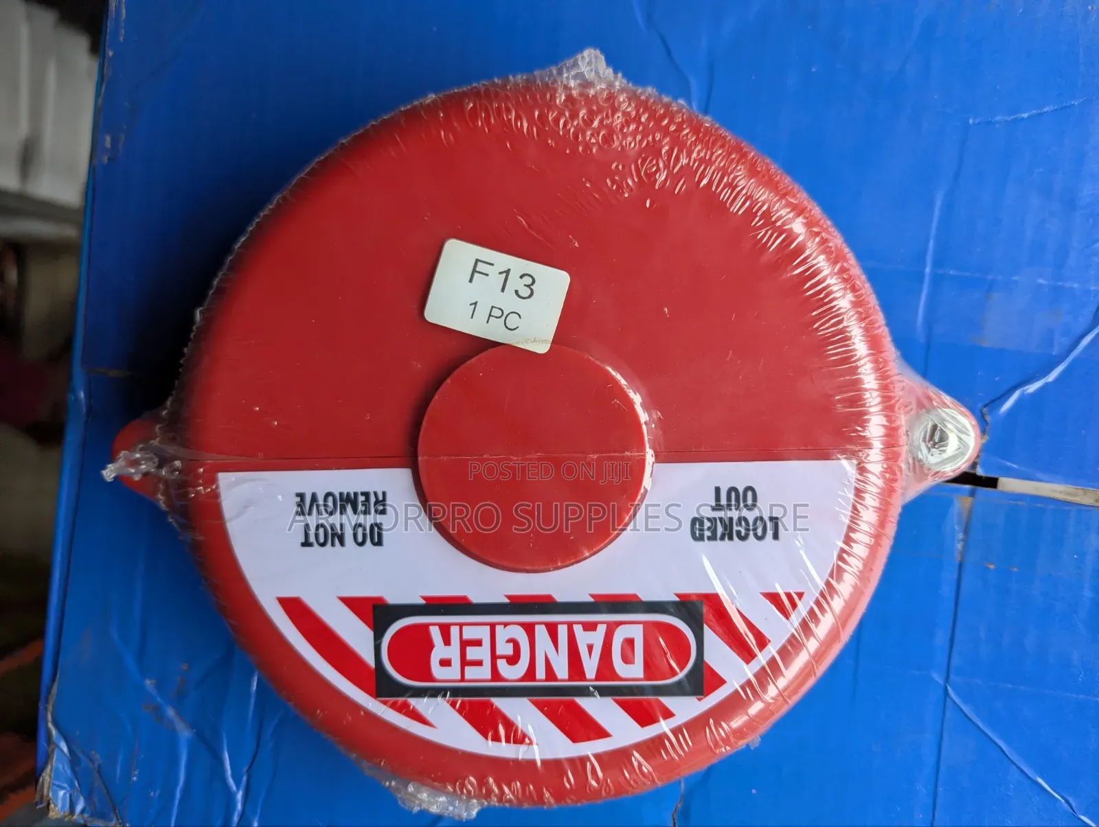 Red Plastic Standard Gate Valve Safety Lockout Device