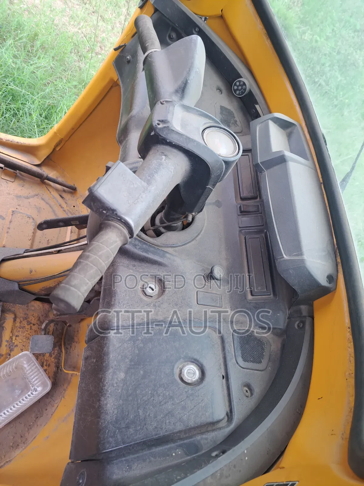 TVS King Deluxe Plus iTouch Start 2022 Yellow