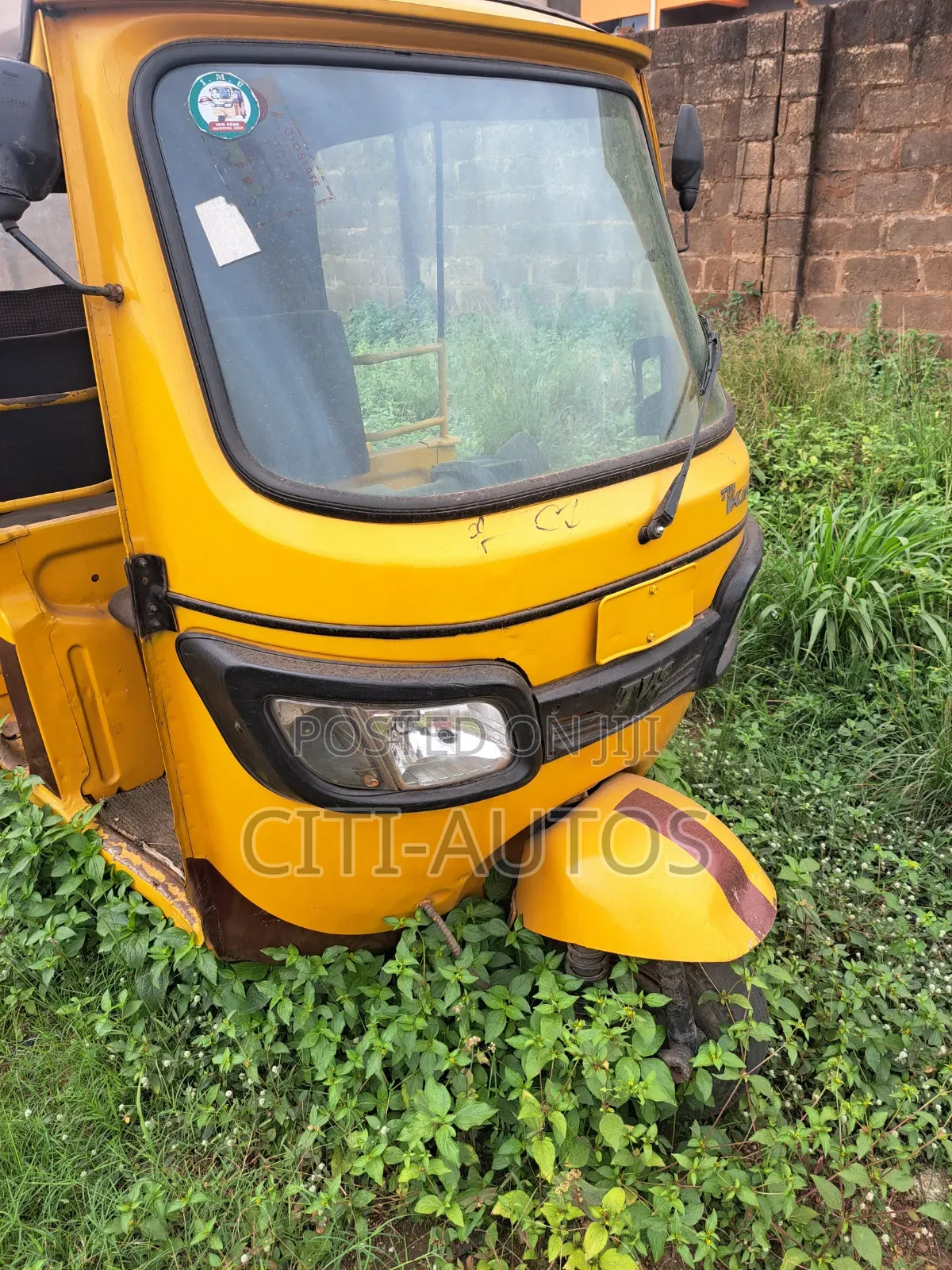 TVS King Deluxe Plus iTouch Start 2022 Yellow