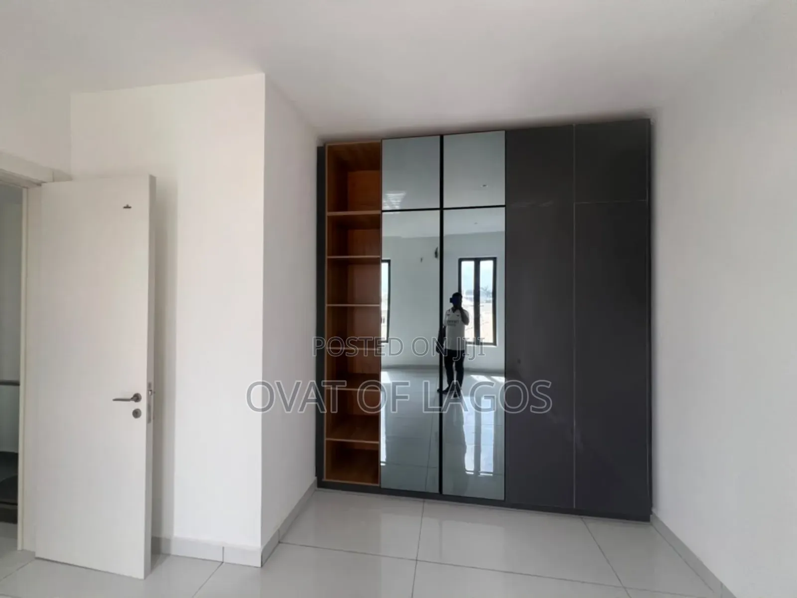 2bdrm Maisonette in Lekki Phase 1 for sale