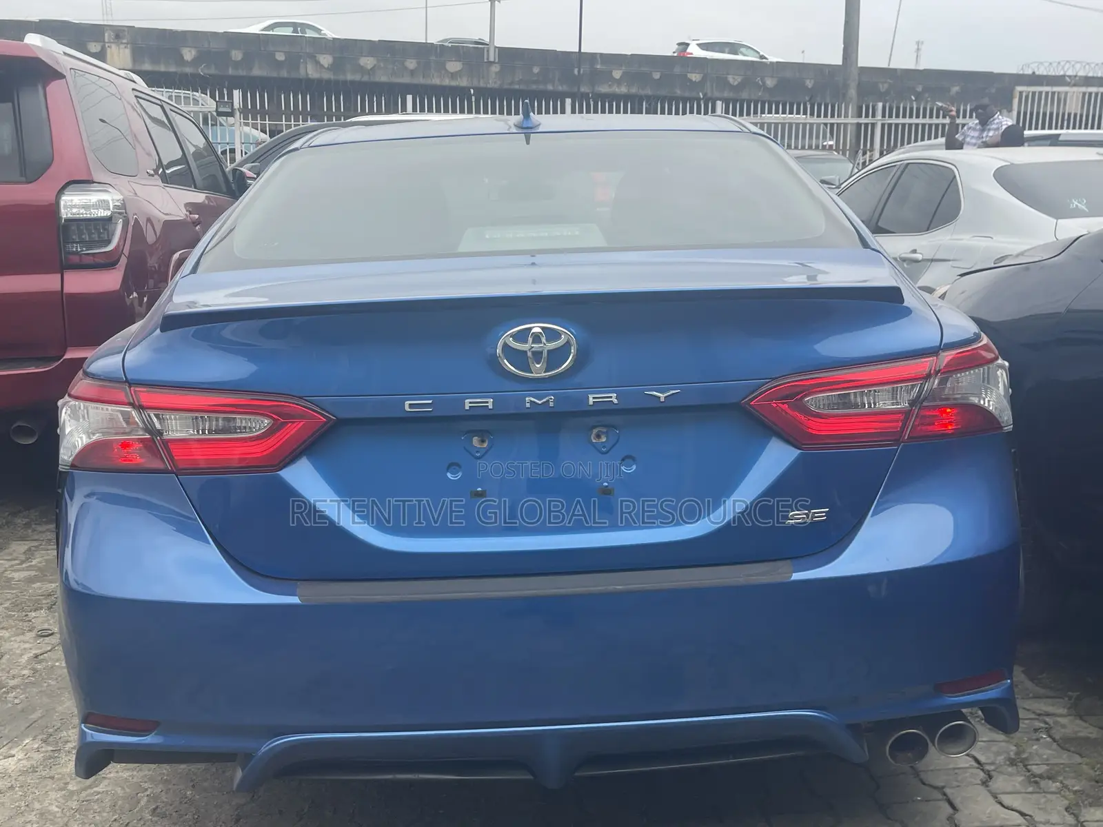 Toyota Camry SE (2.5L 4cyl 8A) 2019 Blue