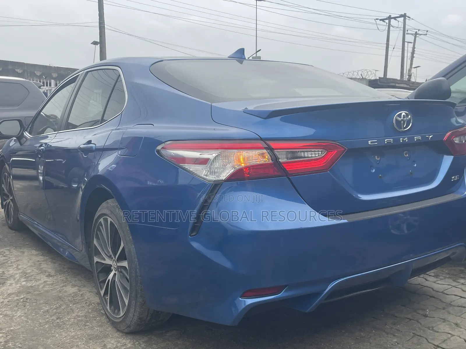 Toyota Camry SE (2.5L 4cyl 8A) 2019 Blue