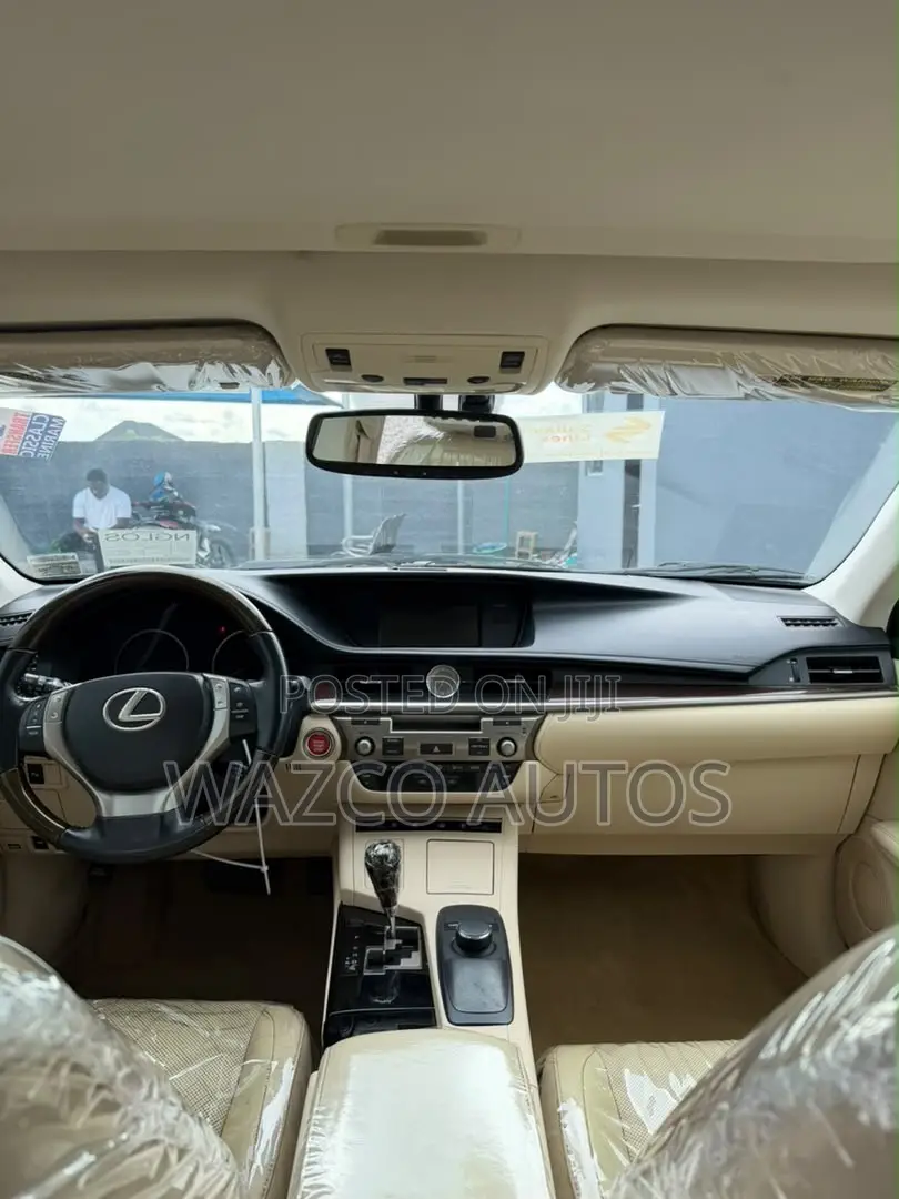 Lexus ES 2015 Black