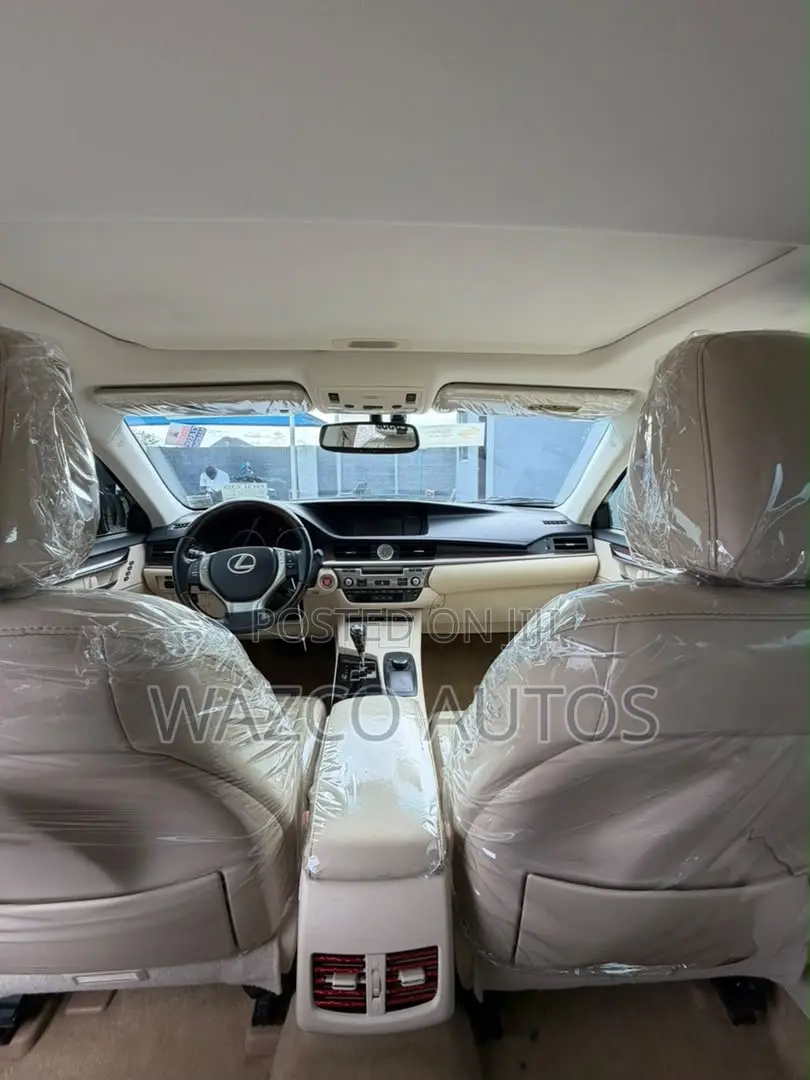 Lexus ES 2015 Black