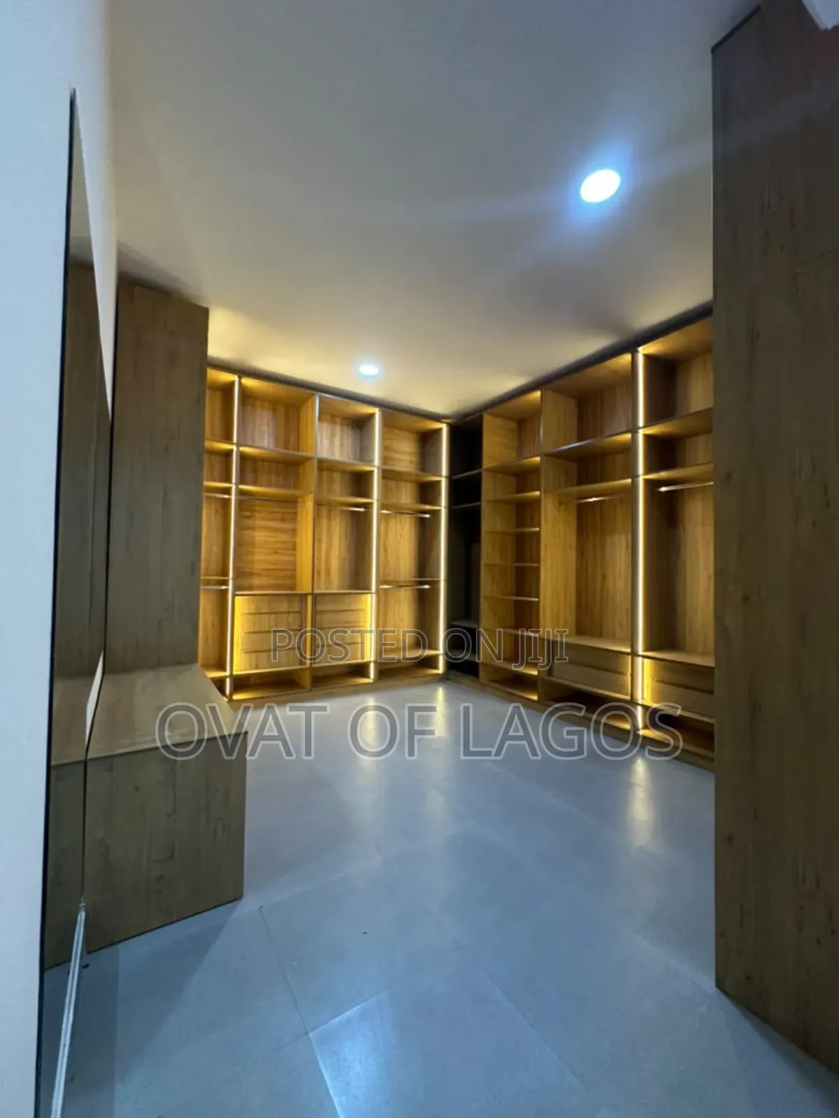 5bdrm House in Banana Island for sale