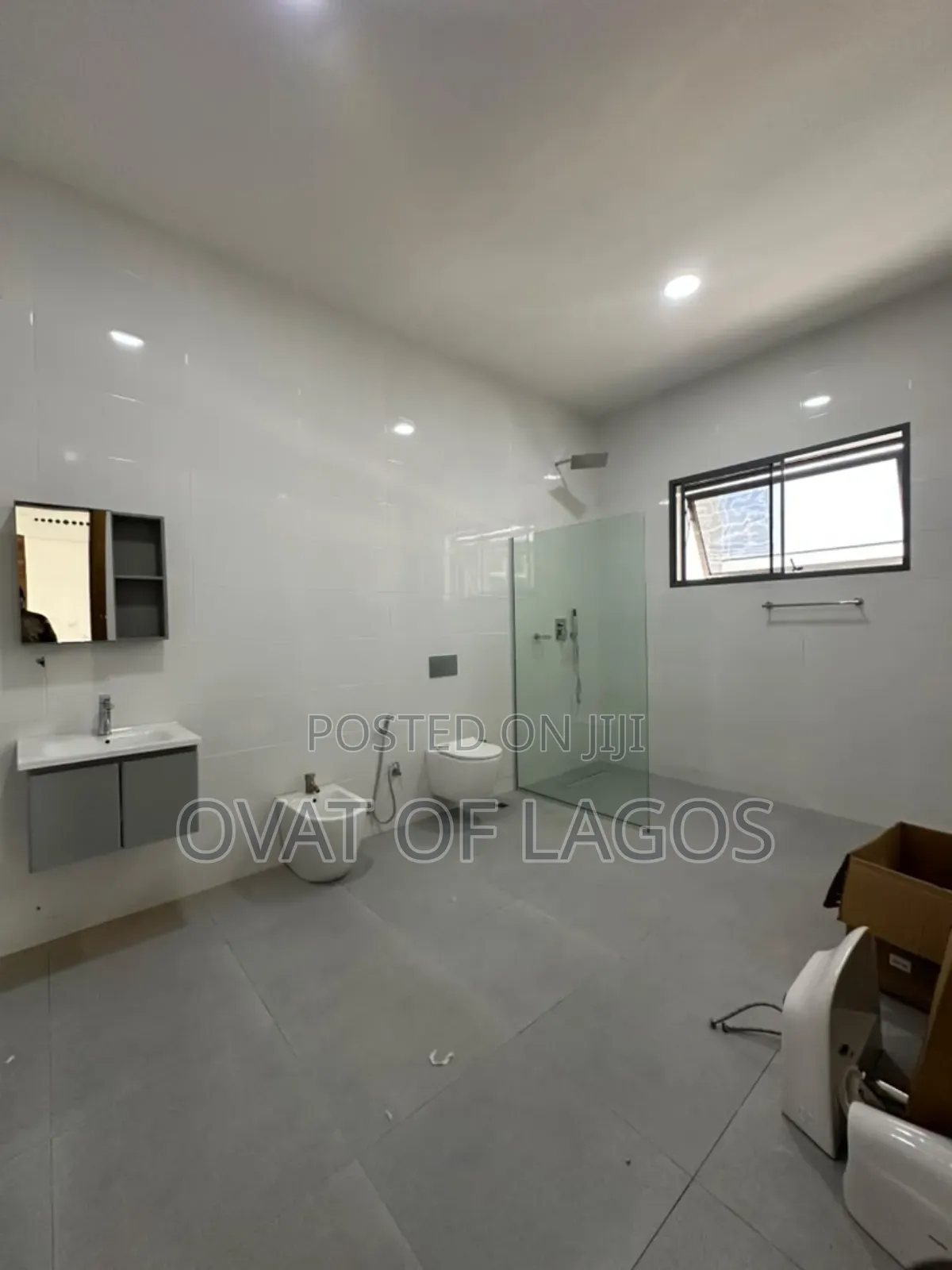 5bdrm House in Banana Island for sale