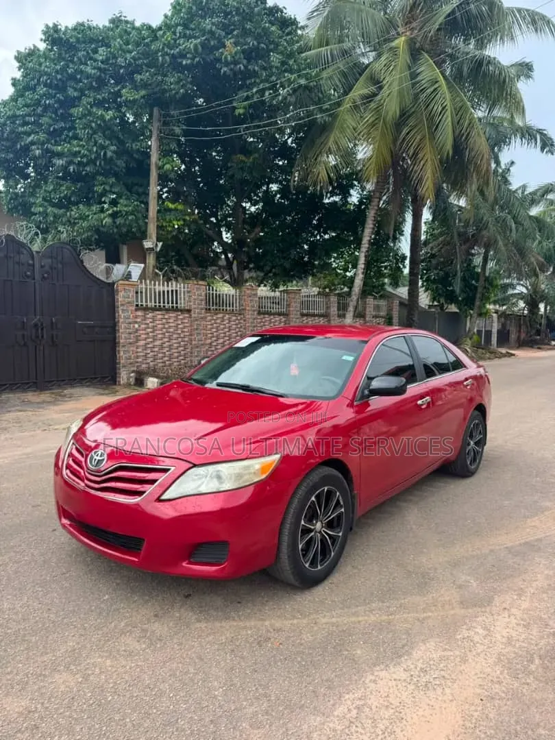 Toyota Camry 2011 Red
