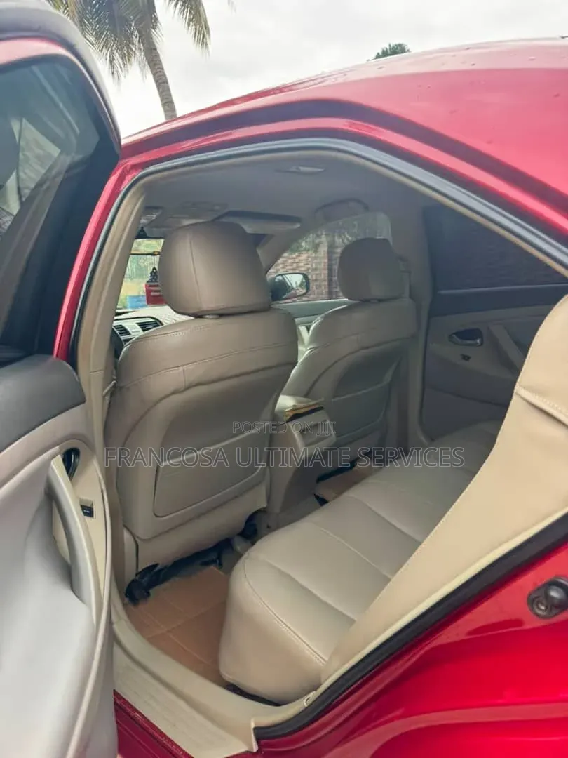 Toyota Camry 2011 Red