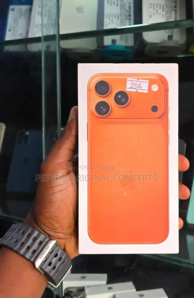 New Apple iPhone 17 Pro Max 256 GB Orange