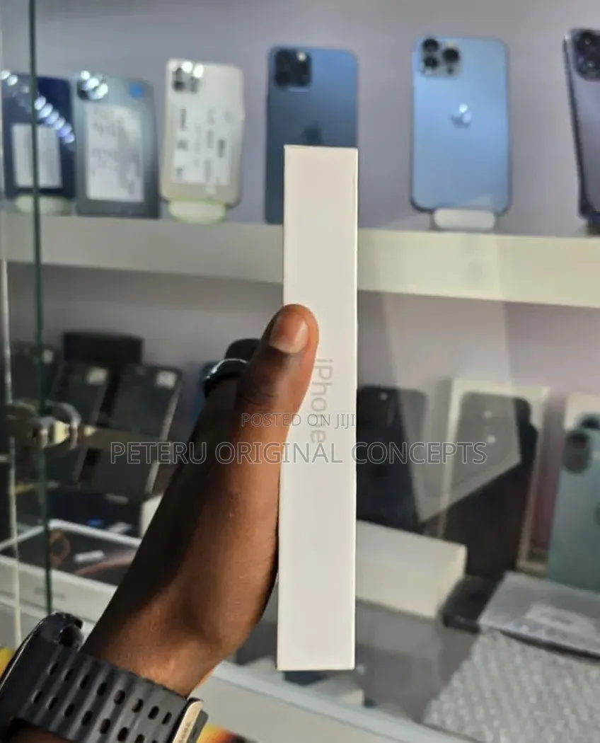 New Apple iPhone 16 256 GB White