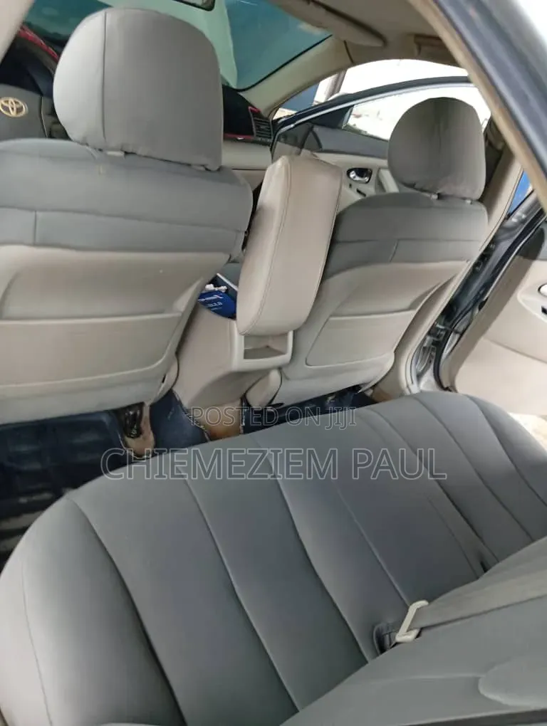 Toyota Corolla 2011 Silver