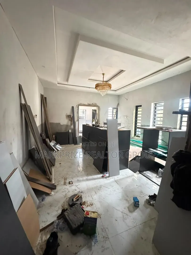 4bdrm Duplex in Ogba Gra Lagos for sale