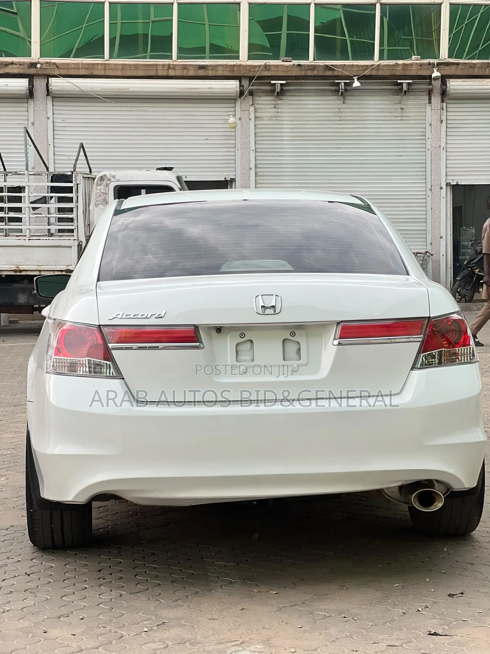 Honda Accord 2011 White