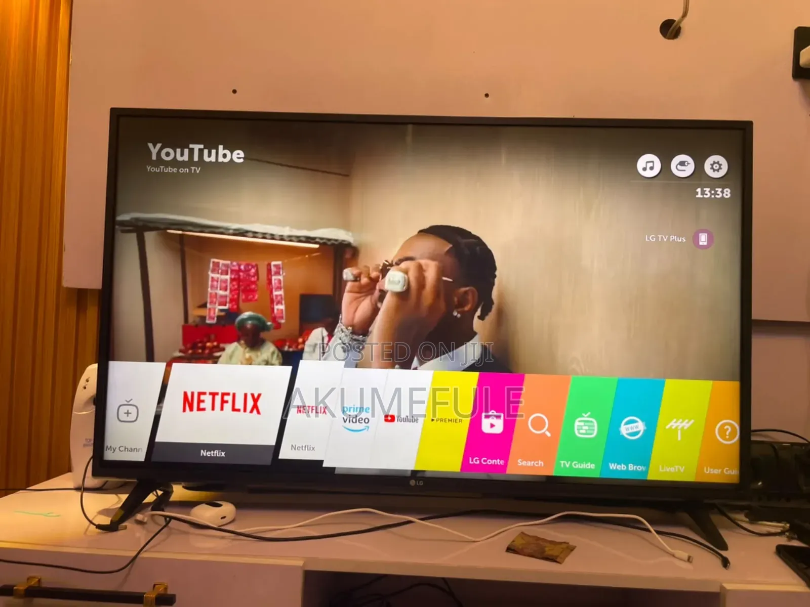 LG Smart TV 43 Inches Display