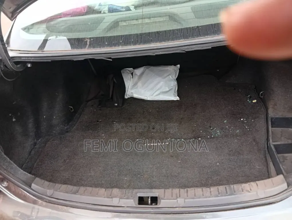 Toyota Corolla 2010 Beige
