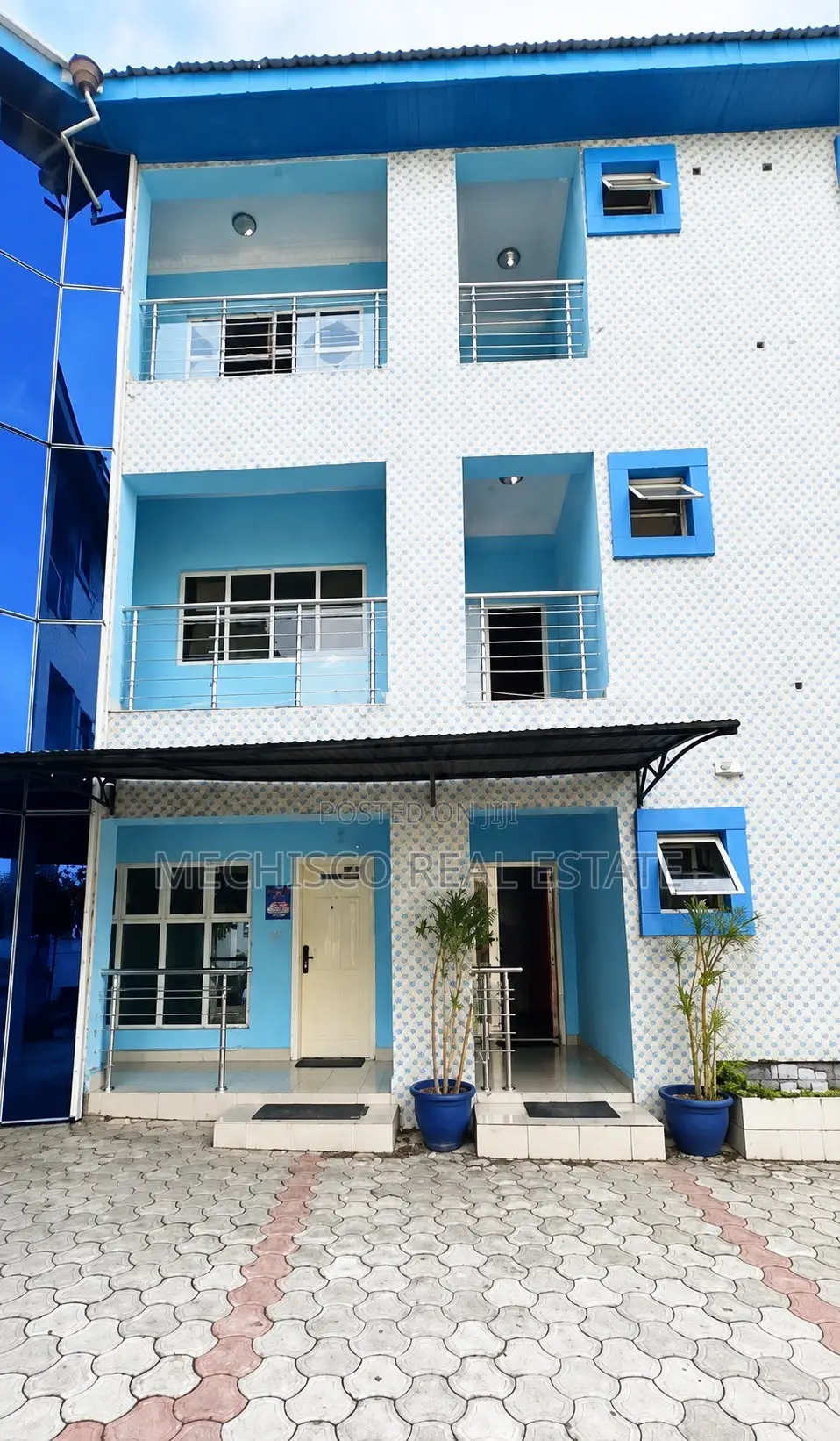 30 Rooms Hotel for Sale at Rumuodara, Port Harcourt