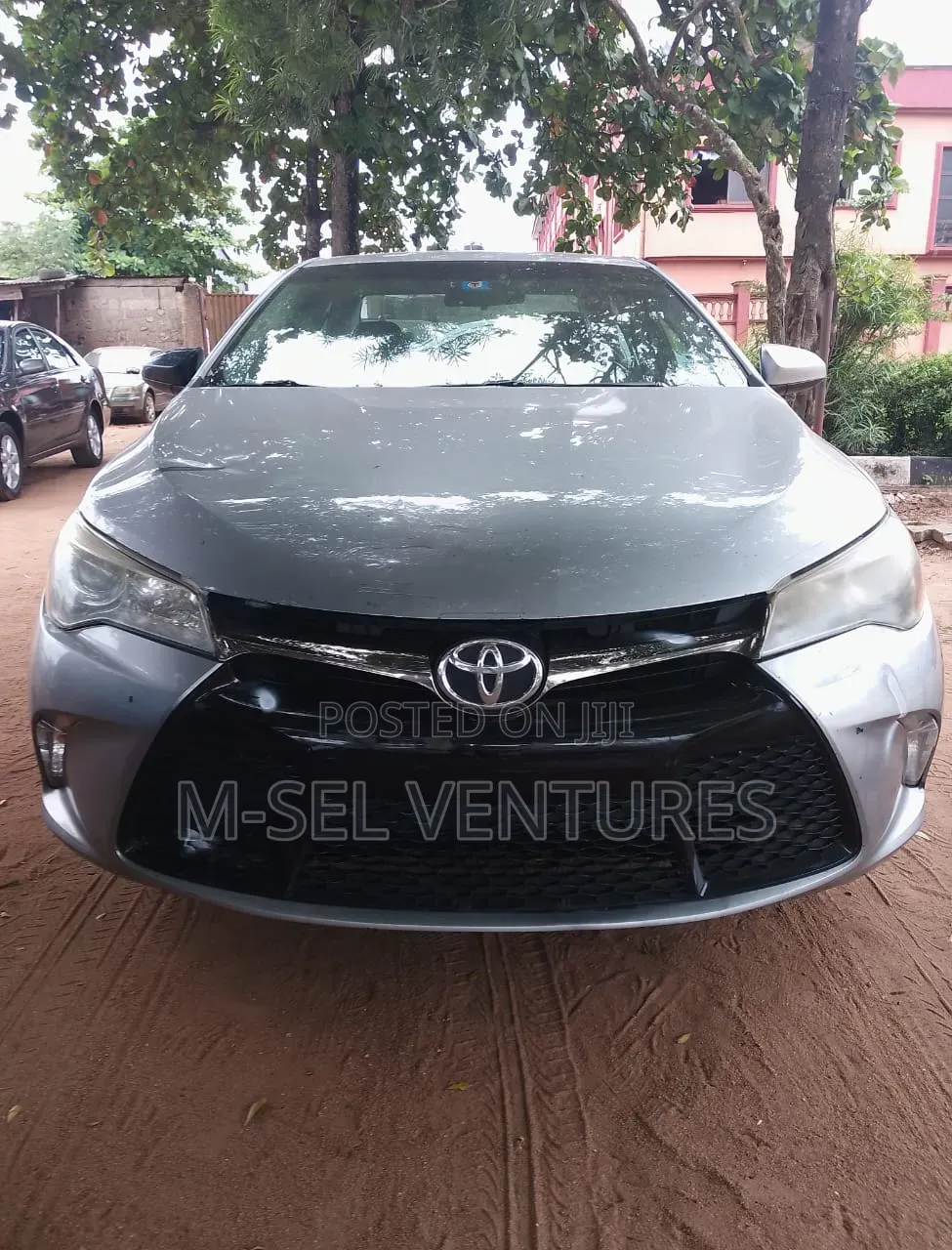 Toyota Camry 2017 Silver