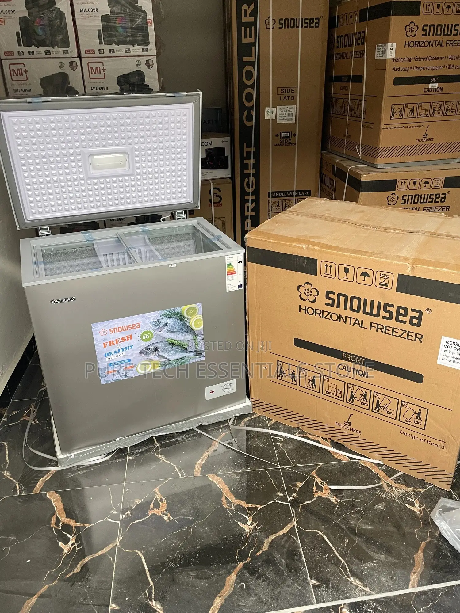 Original Snowsea 200 Liters Chest Freezer With Inner Glass