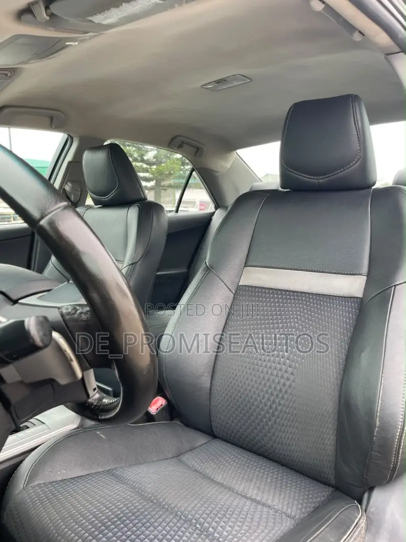 Toyota Camry SE 4dr Sedan (2.5L 4cyl 6A) 2012 Black
