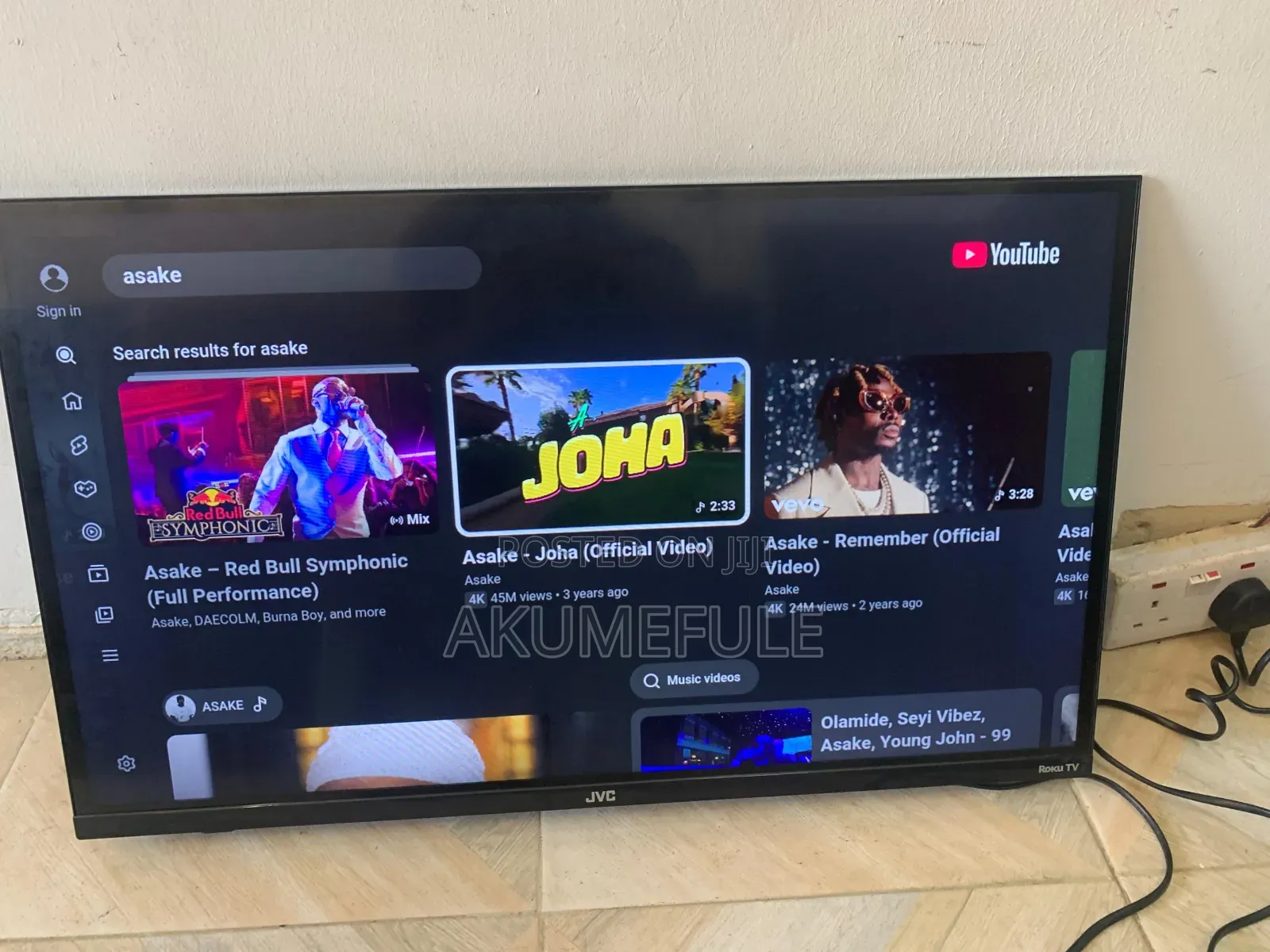 JVC Roku Smart TV 32 Inches