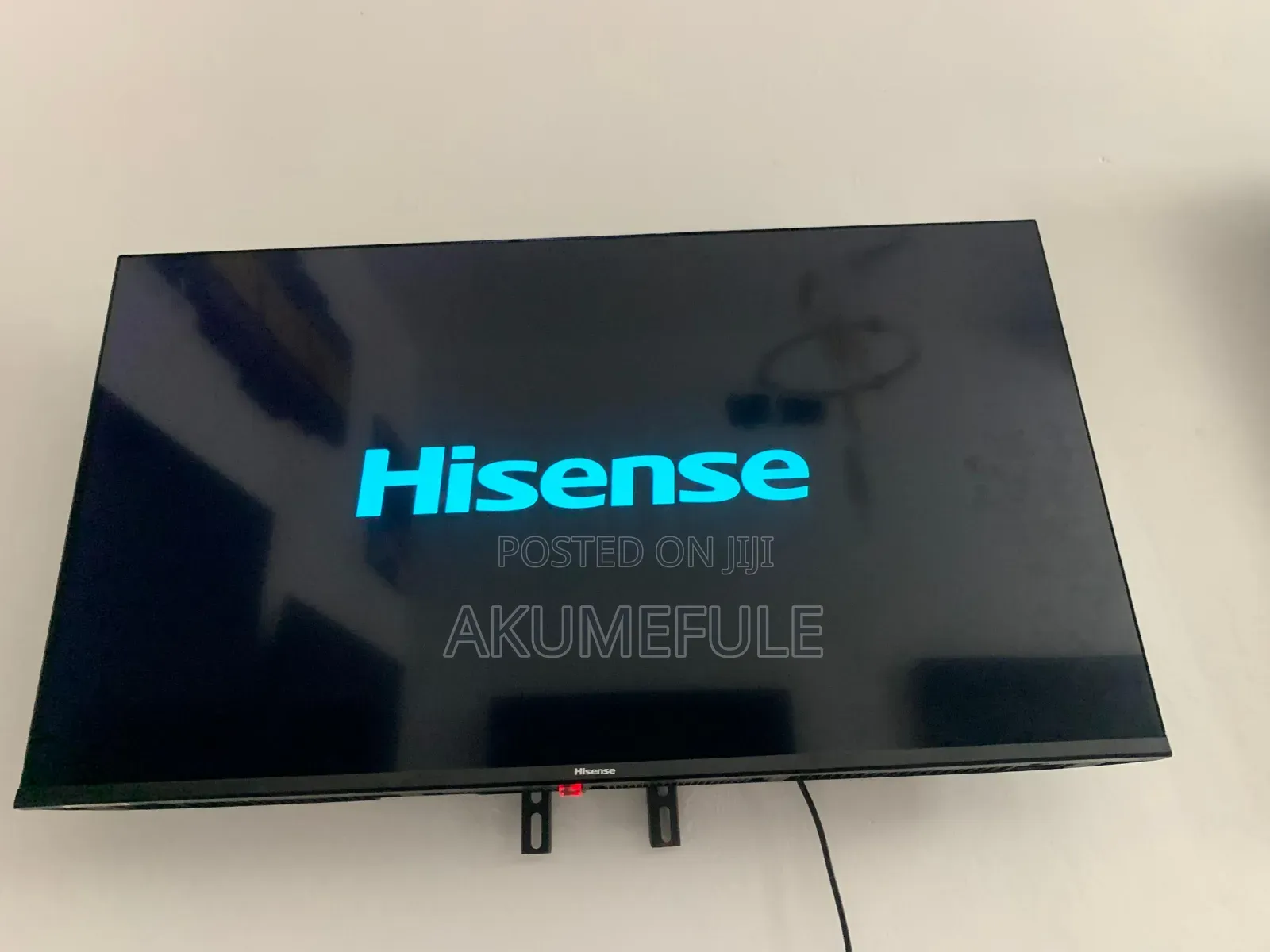 Hisense Vidaa Smart TV 43 Inches