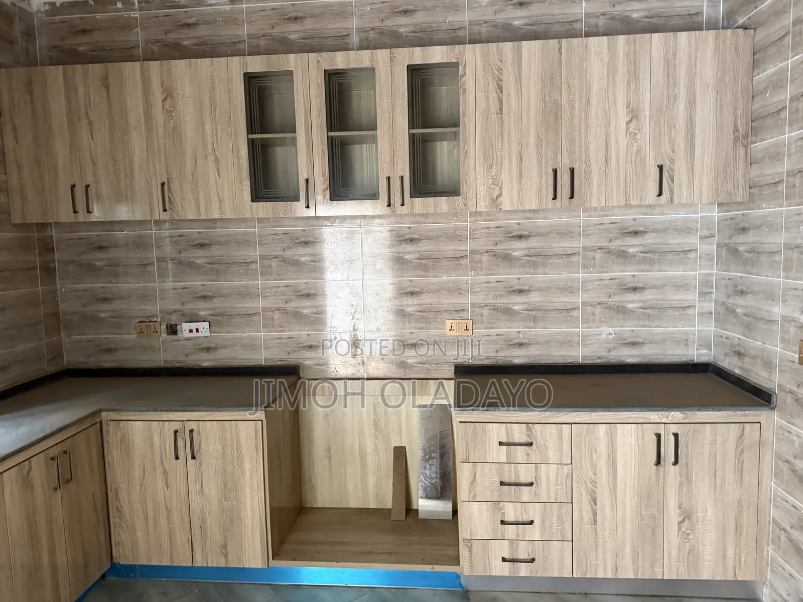 Furnished 4bdrm Duplex in Durumi for sale