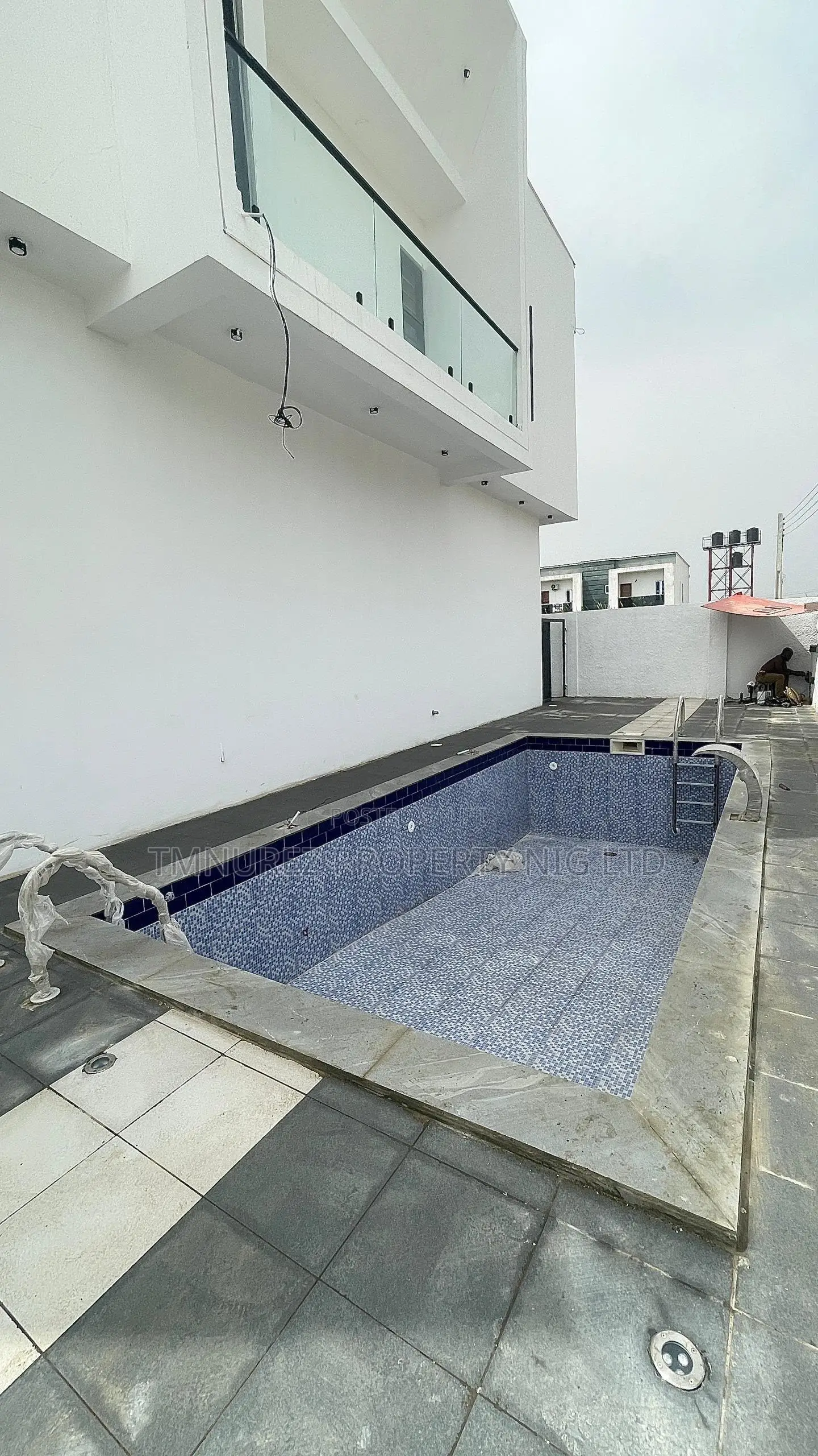 4bdrm Duplex in Ikota for sale