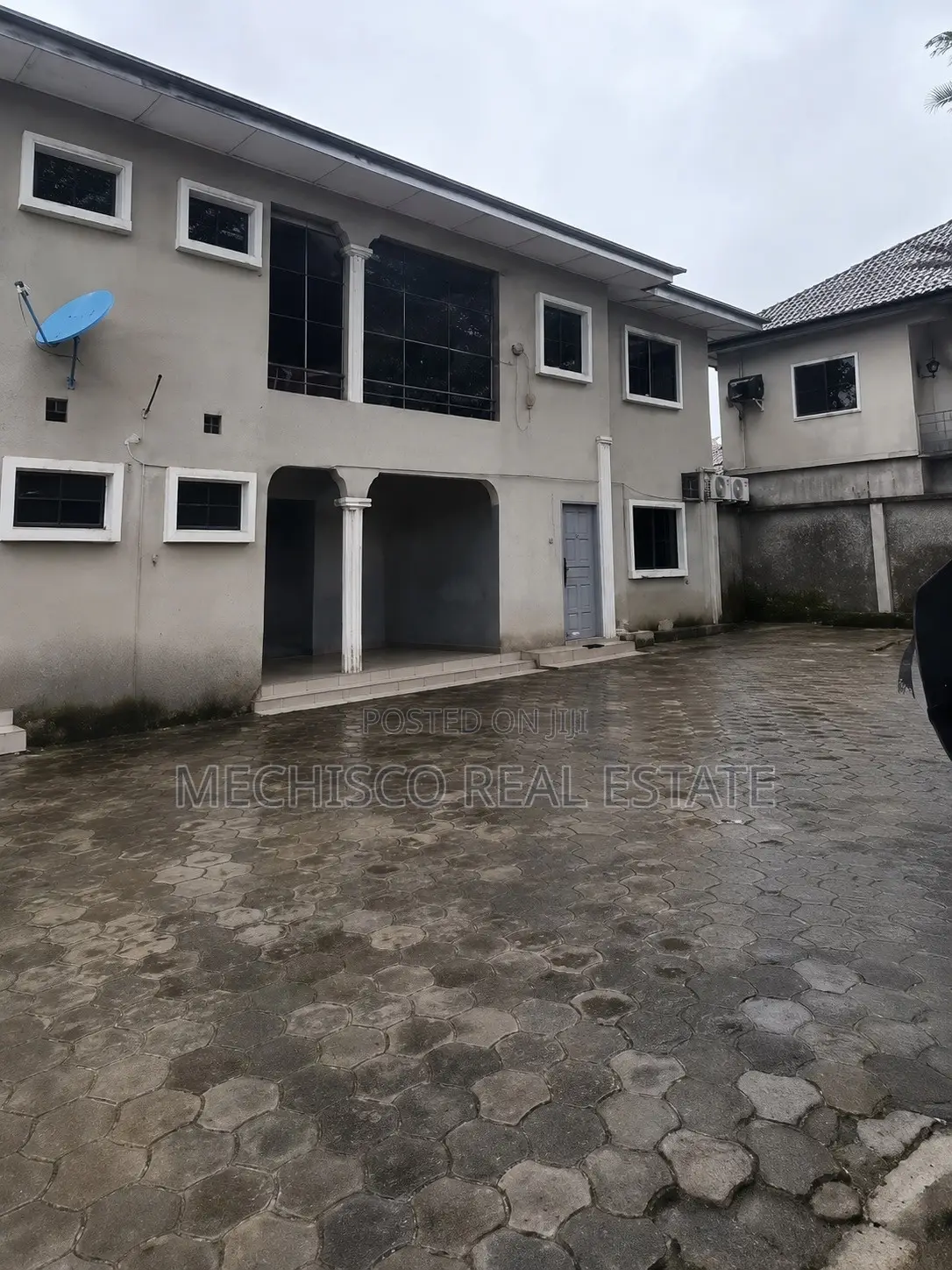 5bdrm Block of Flats in Woji for sale