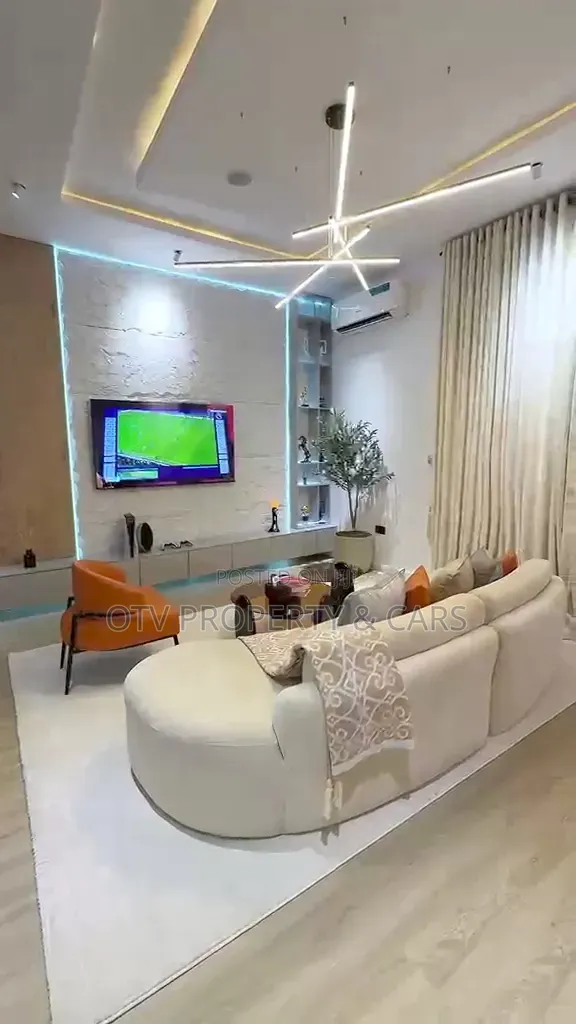2bdrm Apartment in Lekki Phase 1 for sale