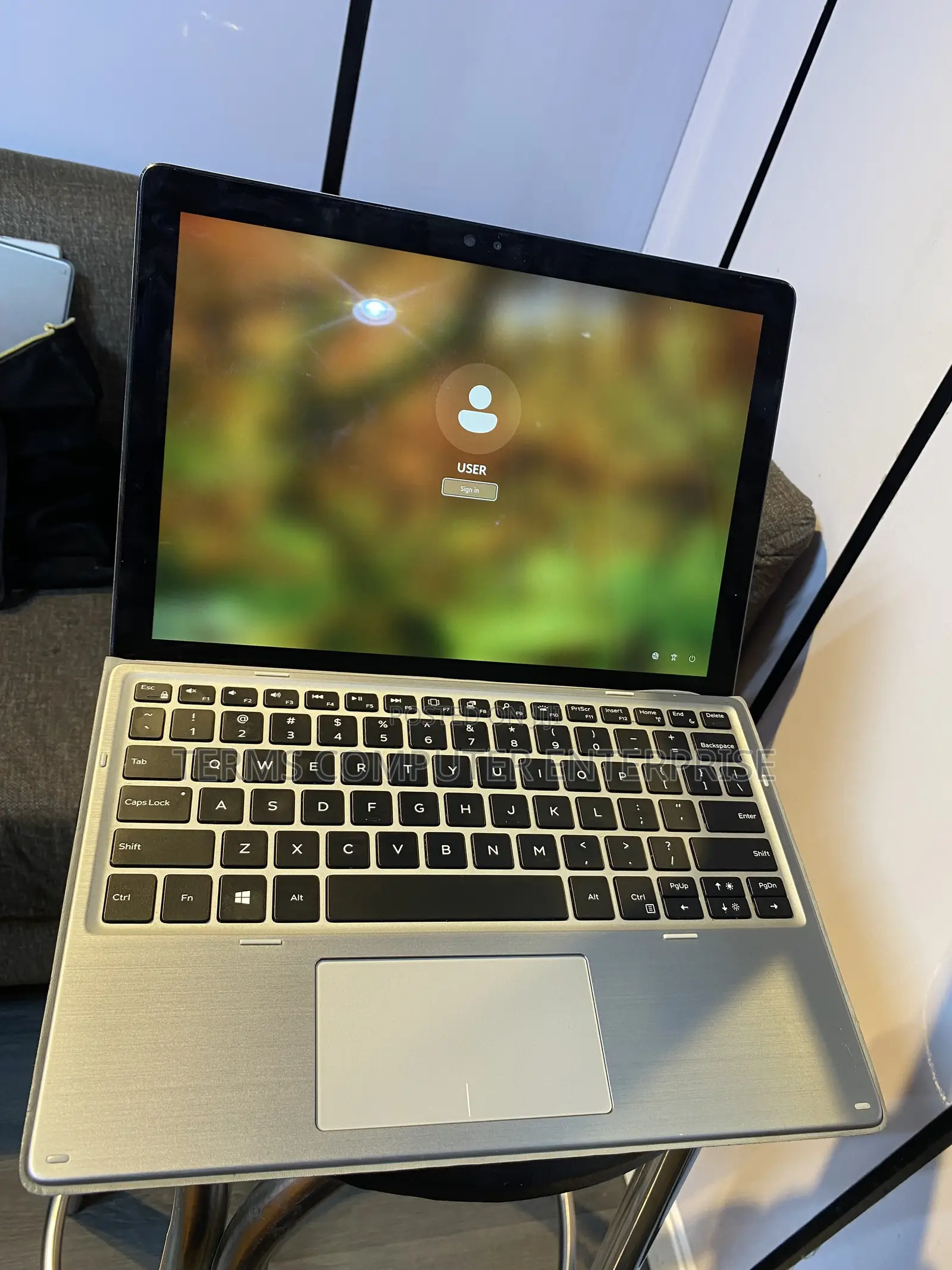 Laptop Dell Latitude 7200 2-in-1 8GB Intel Core i5 SSD 256GB