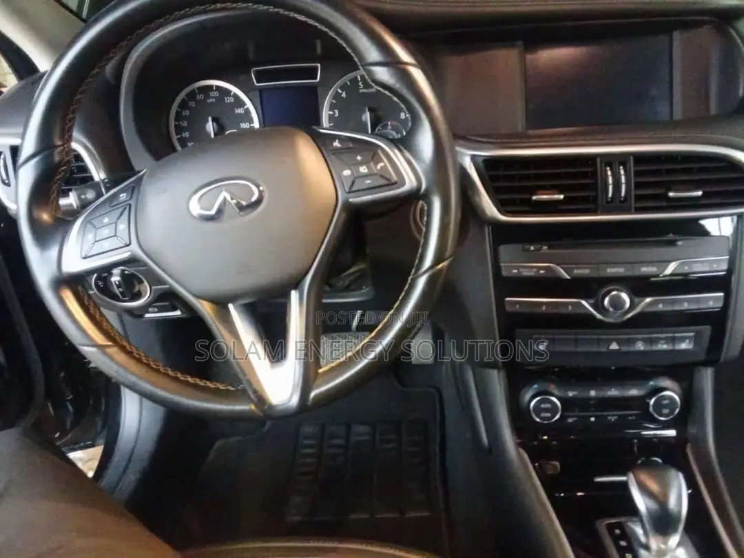Infiniti QX30 2018 Black