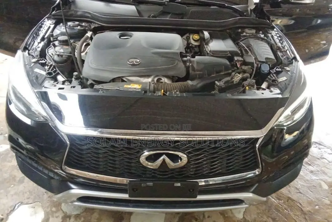 Infiniti QX30 2018 Black