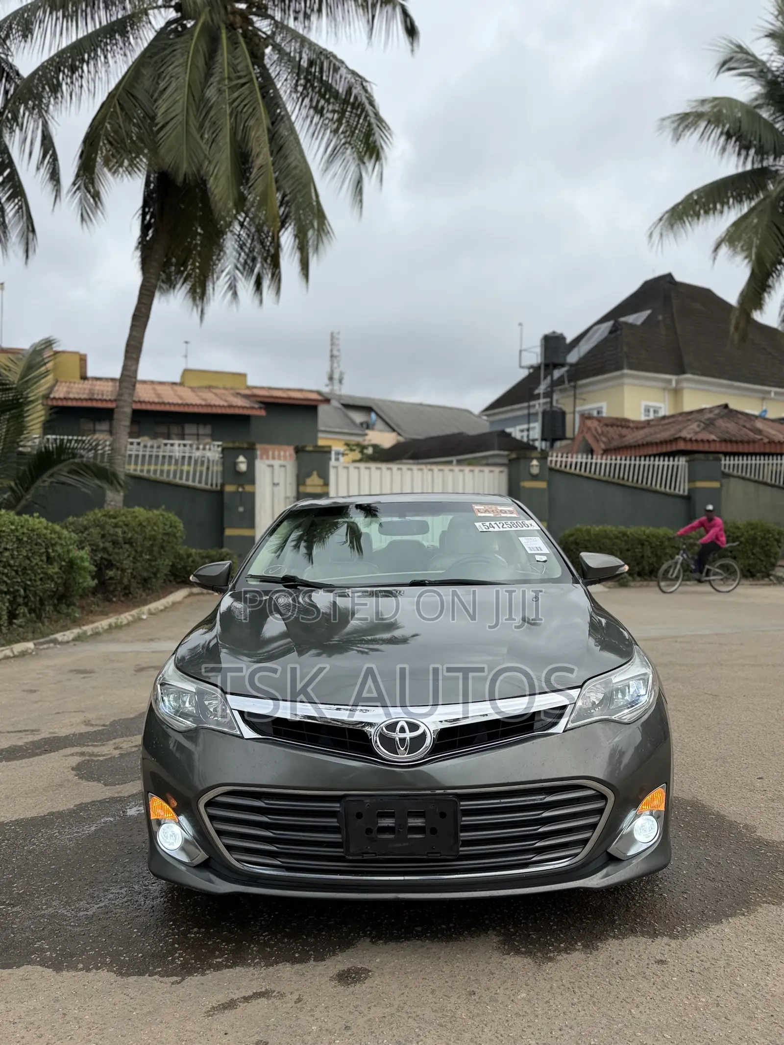 Toyota Avalon XLE Touring 4dr Sedan (3.5L 6cyl 6A) 2014 Green