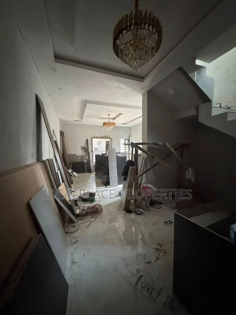 4bdrm Duplex in Ikeja GRA for sale