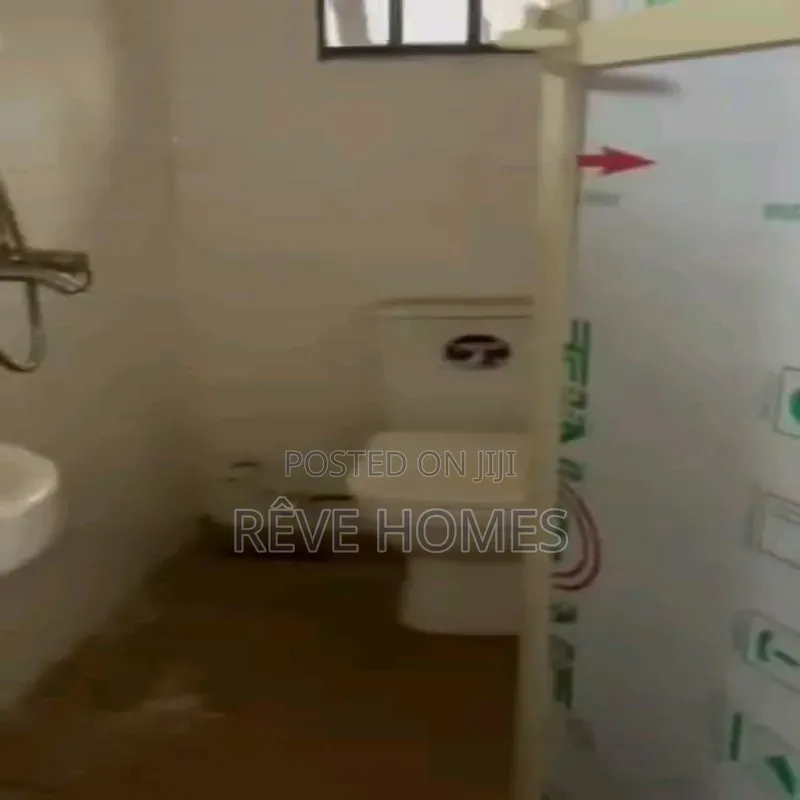 Mini Flat in Adekunle for rent