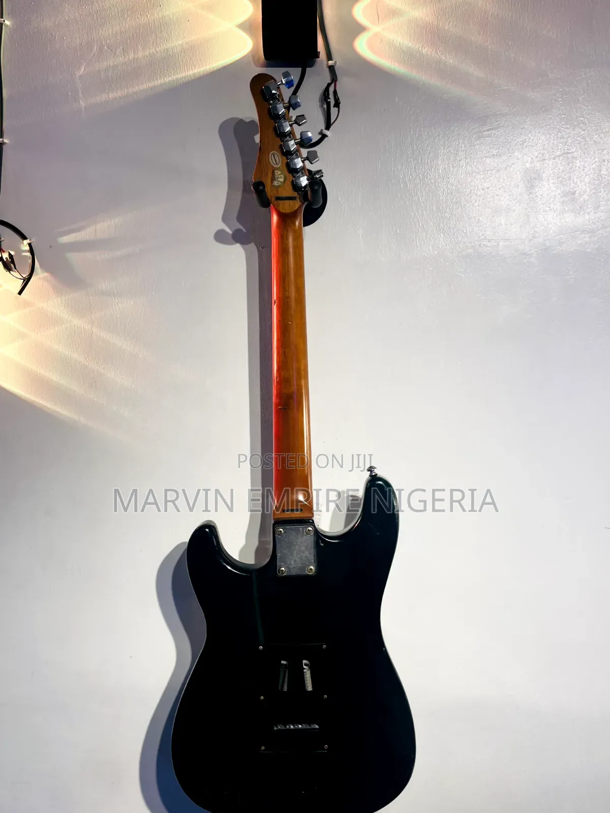 Vintage Samick by Fender Stratocaster-Style Electric Guitar