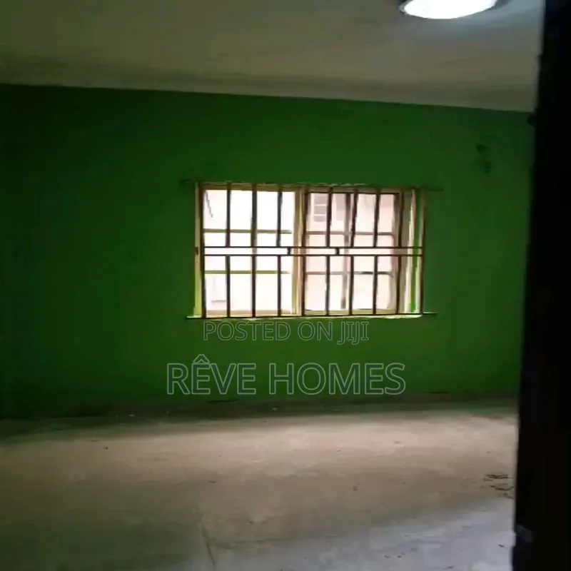 2bdrm Block of Flats in Abule-Ijesha for rent
