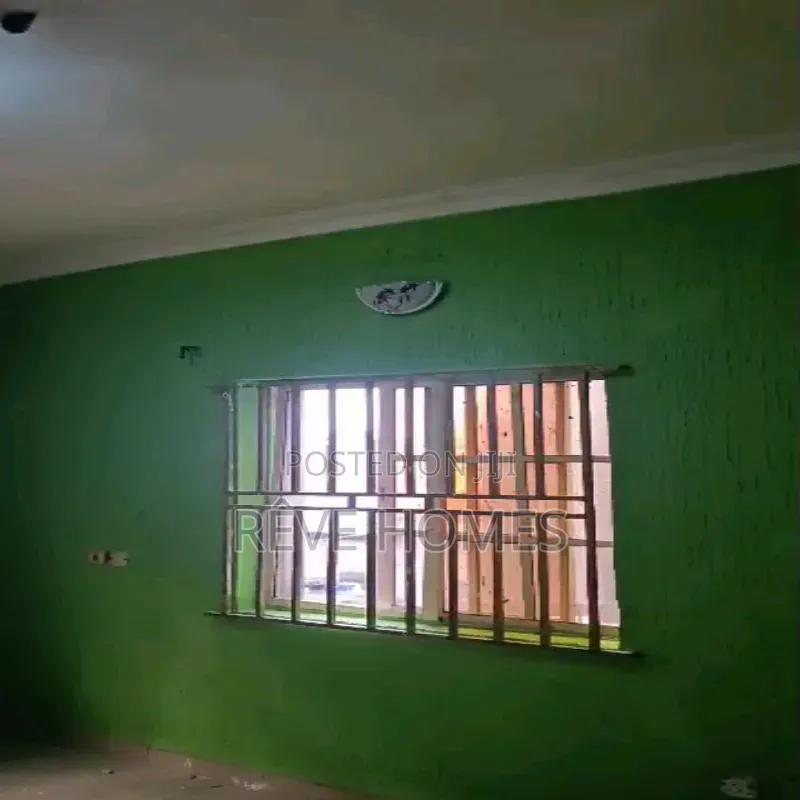 2bdrm Block of Flats in Abule-Ijesha for rent