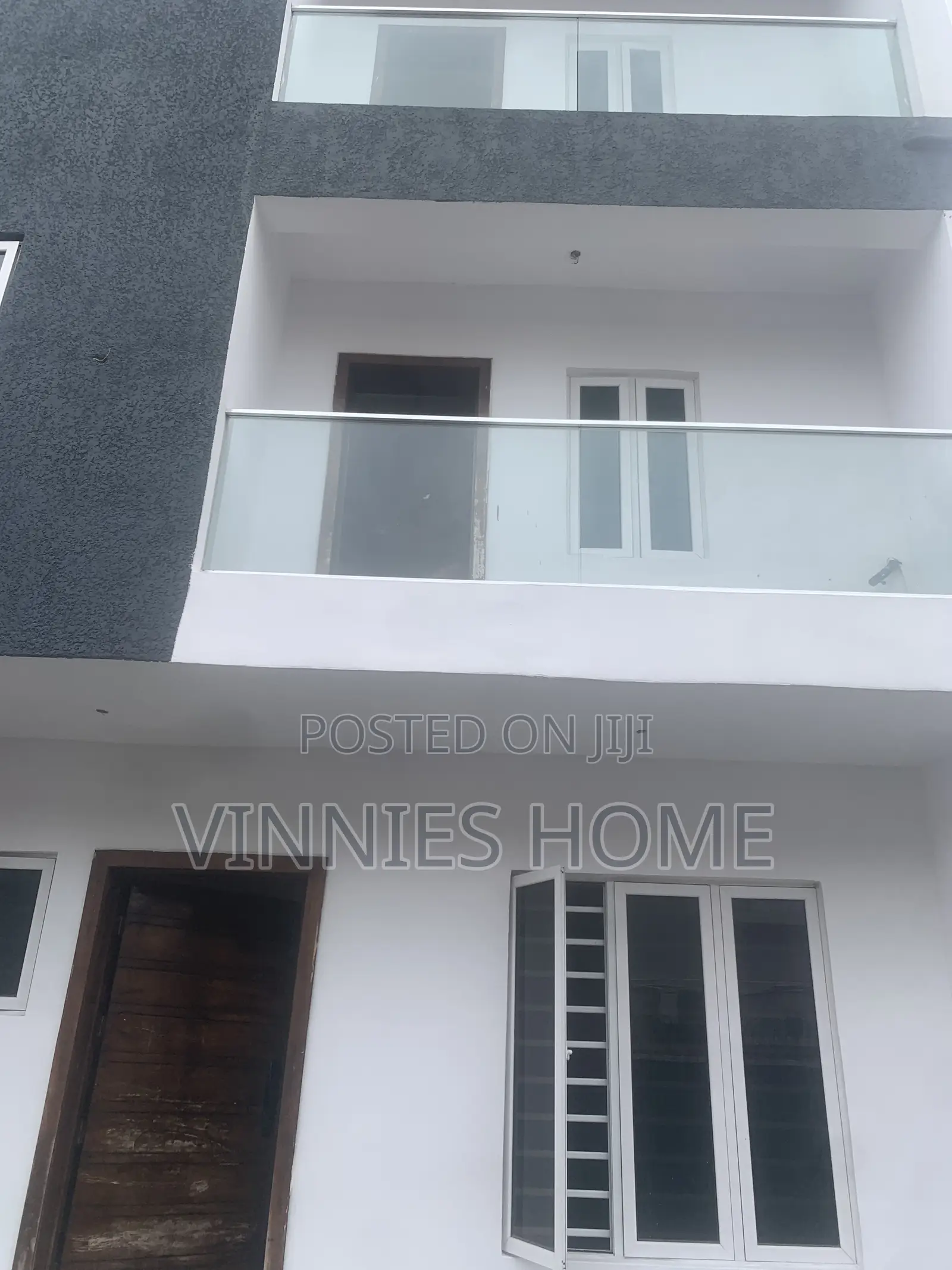 4bdrm Townhouse / Terrace in Lekki Phase for rent