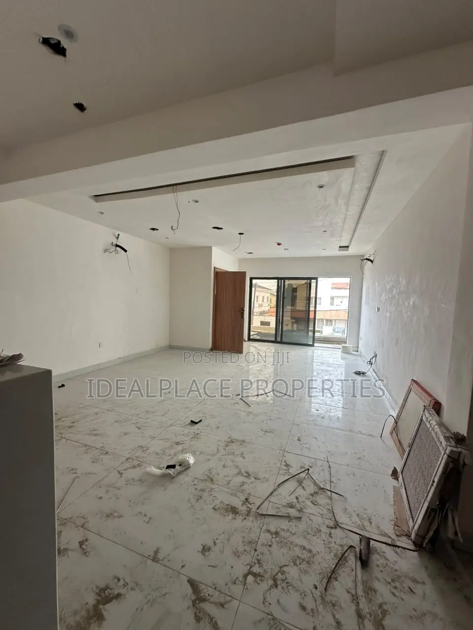 2bdrm Apartment in Lekki Phase 1 for sale