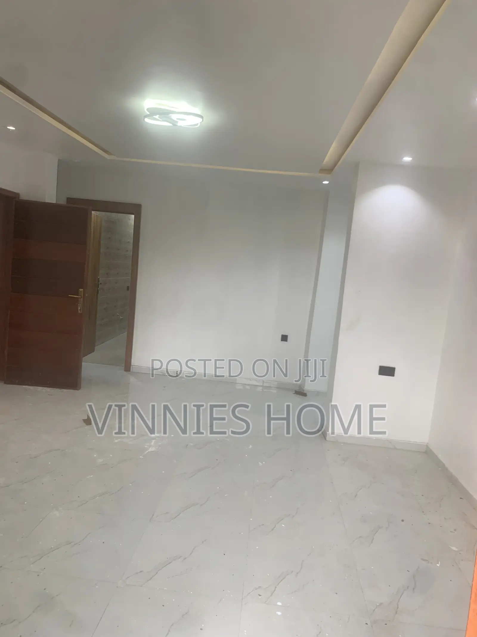 2bdrm Block of Flats in Lekki Phase 1 for rent